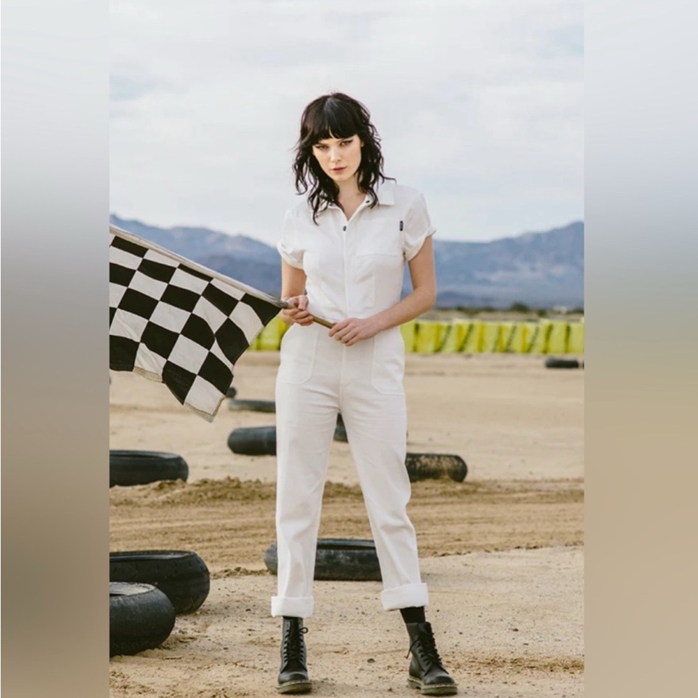Women’s White Short-Sleeve Utility Jumpsuit